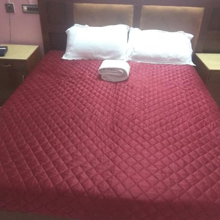 Hotel Malika Residency Ettumanoor Eksteriør bilde