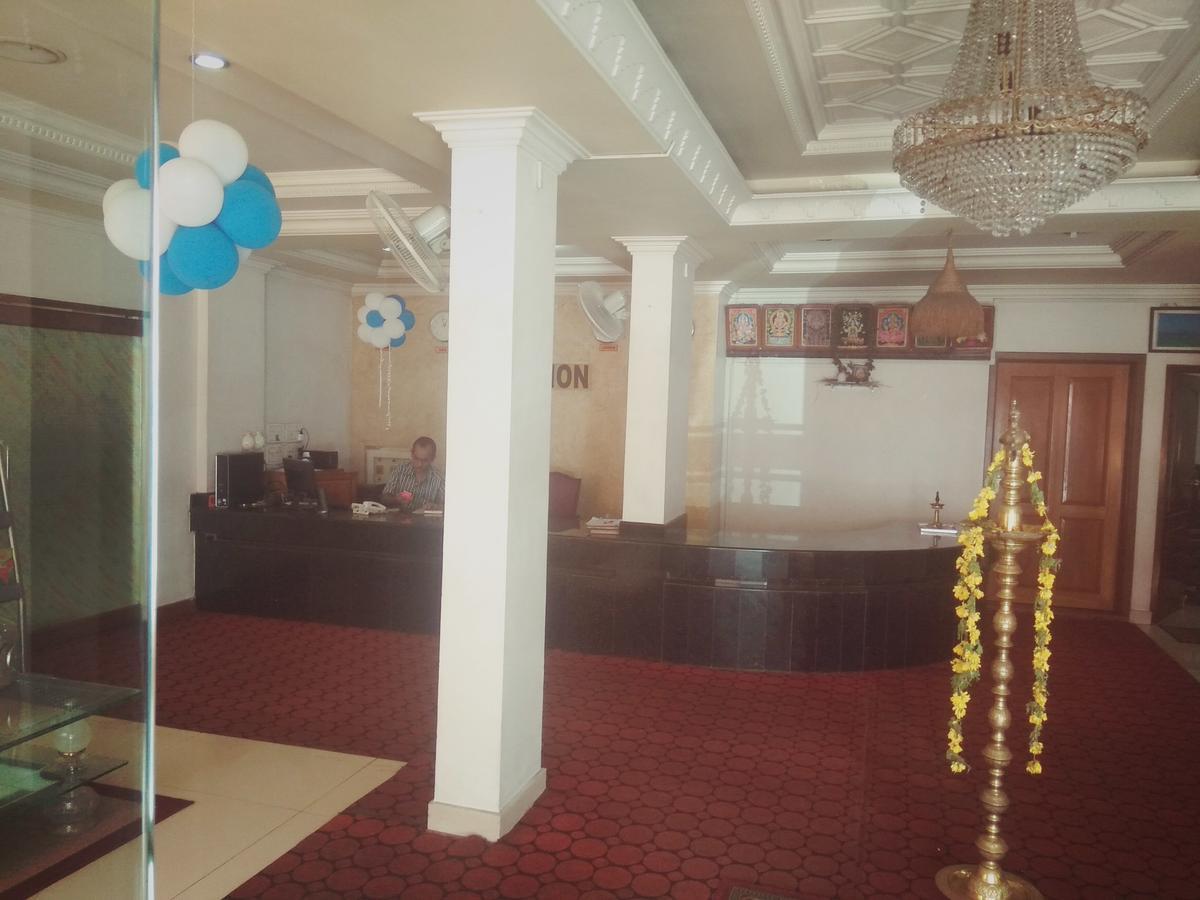 Hotel Malika Residency Ettumanoor Eksteriør bilde