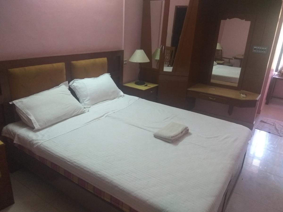 Hotel Malika Residency Ettumanoor Eksteriør bilde
